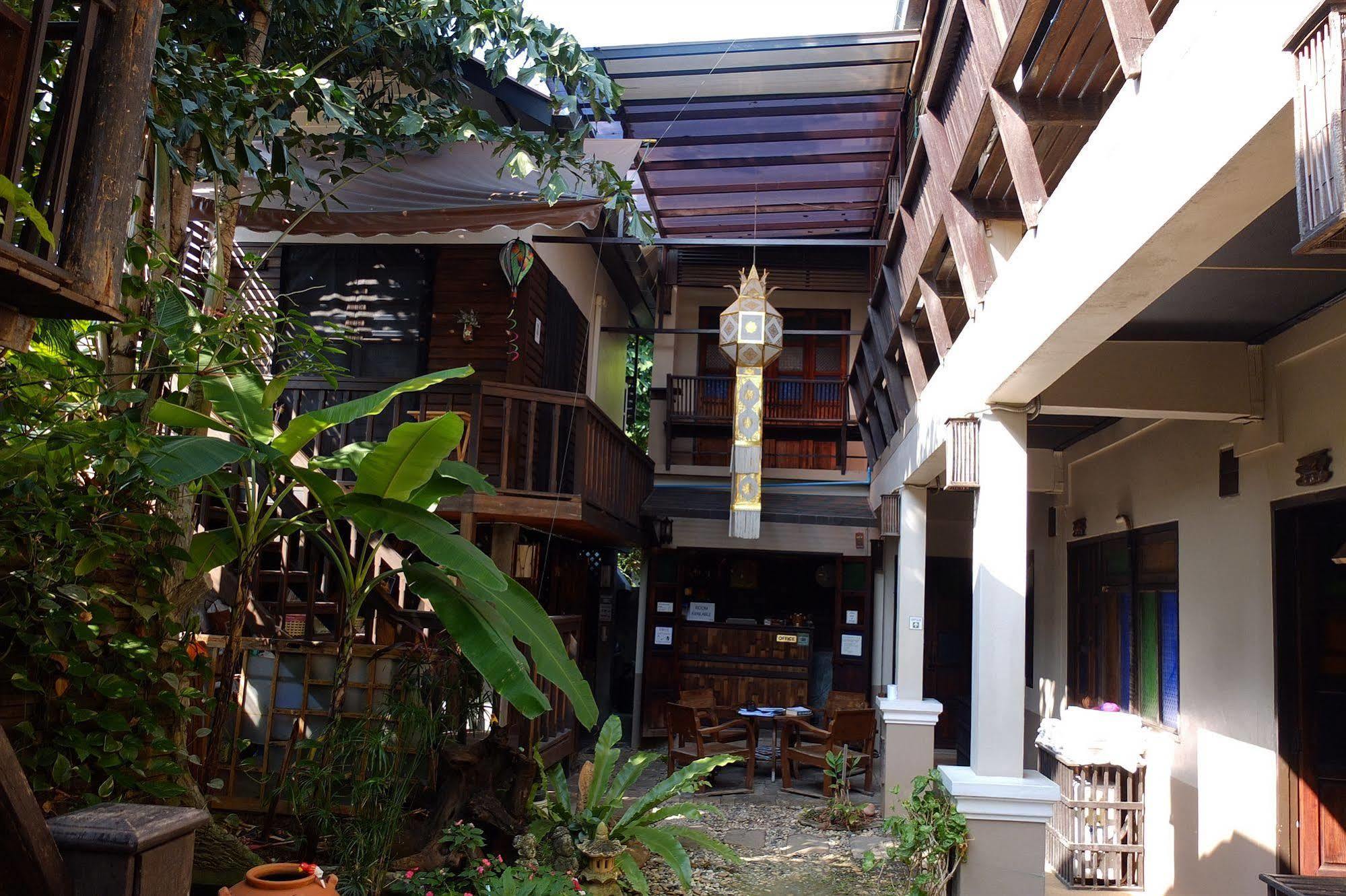 Saithong Guesthouse Chiang Mai Eksteriør billede
